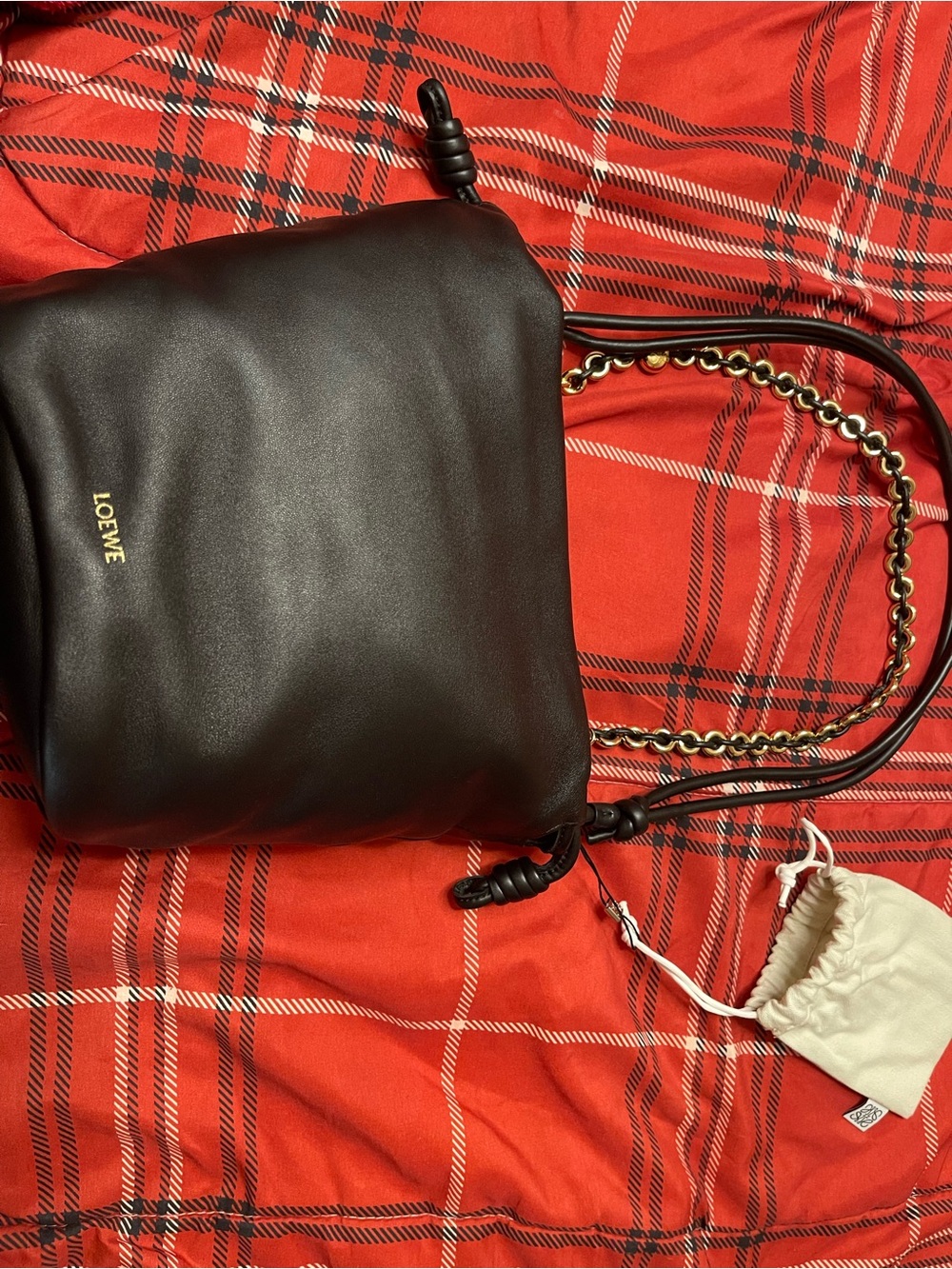 Loewe Black Leather flamenco Bucket Bag with Gold Logo - Picture 4 of 11